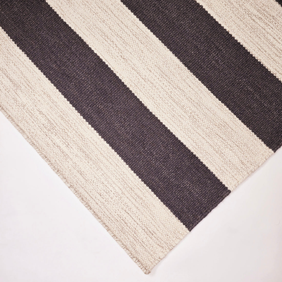 Villamatto Stripes Harmaa