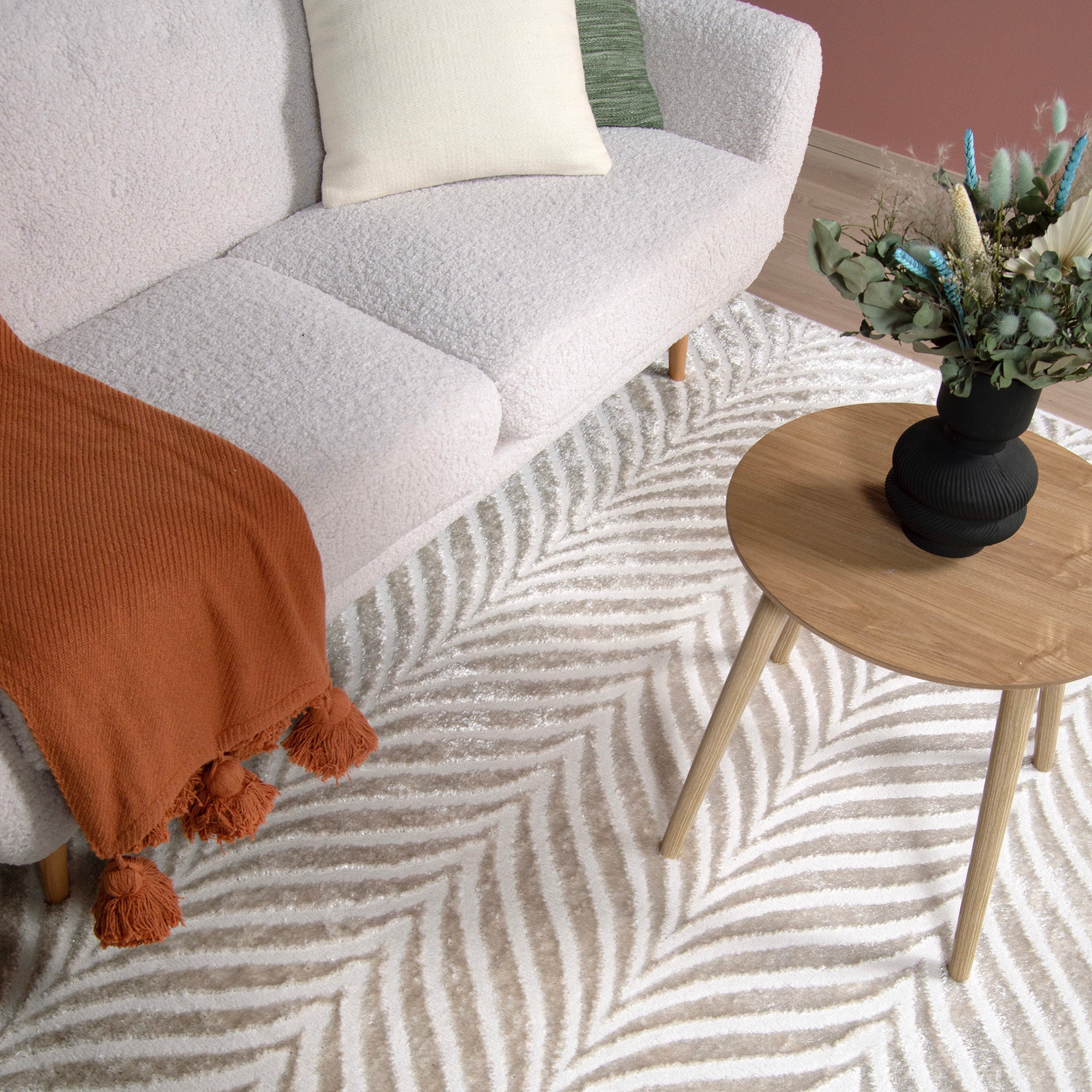 Lyhytnukkainen matto Latte