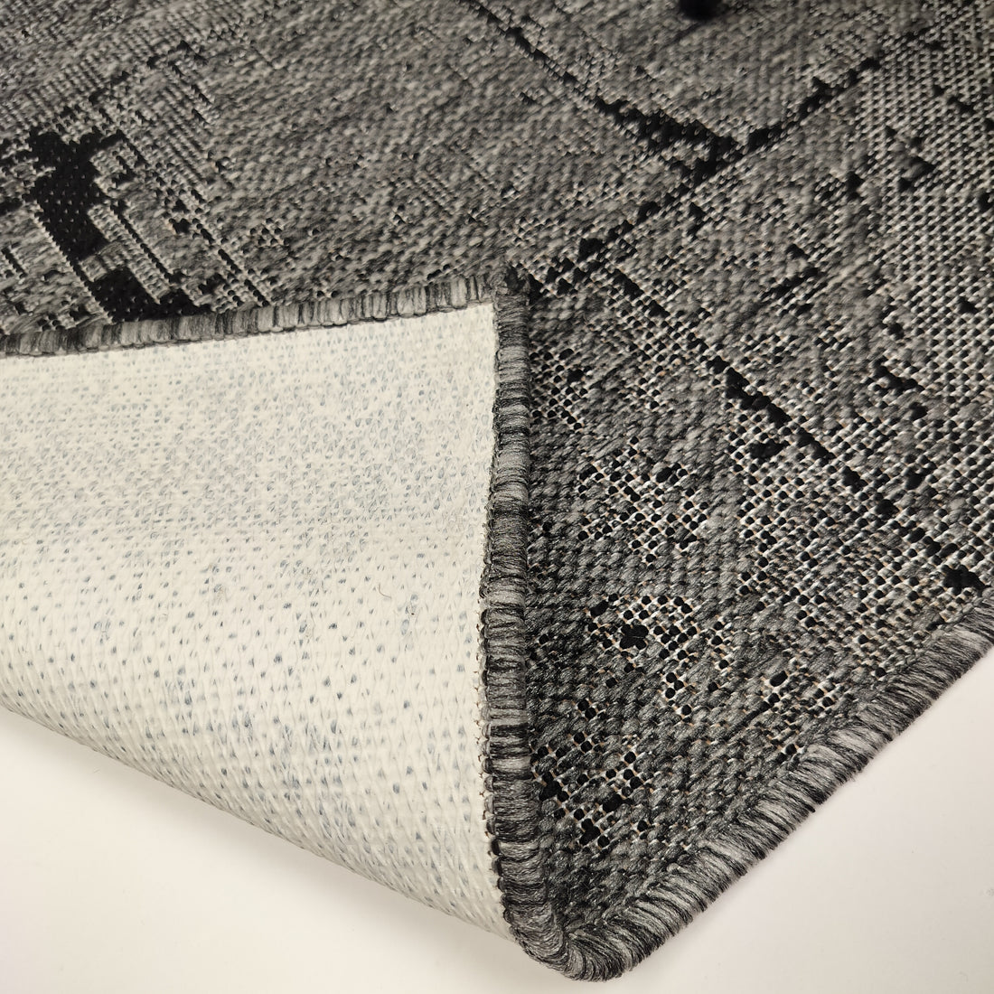 kumipohjainen matto dawn foam patchwork harmaa pääkuva